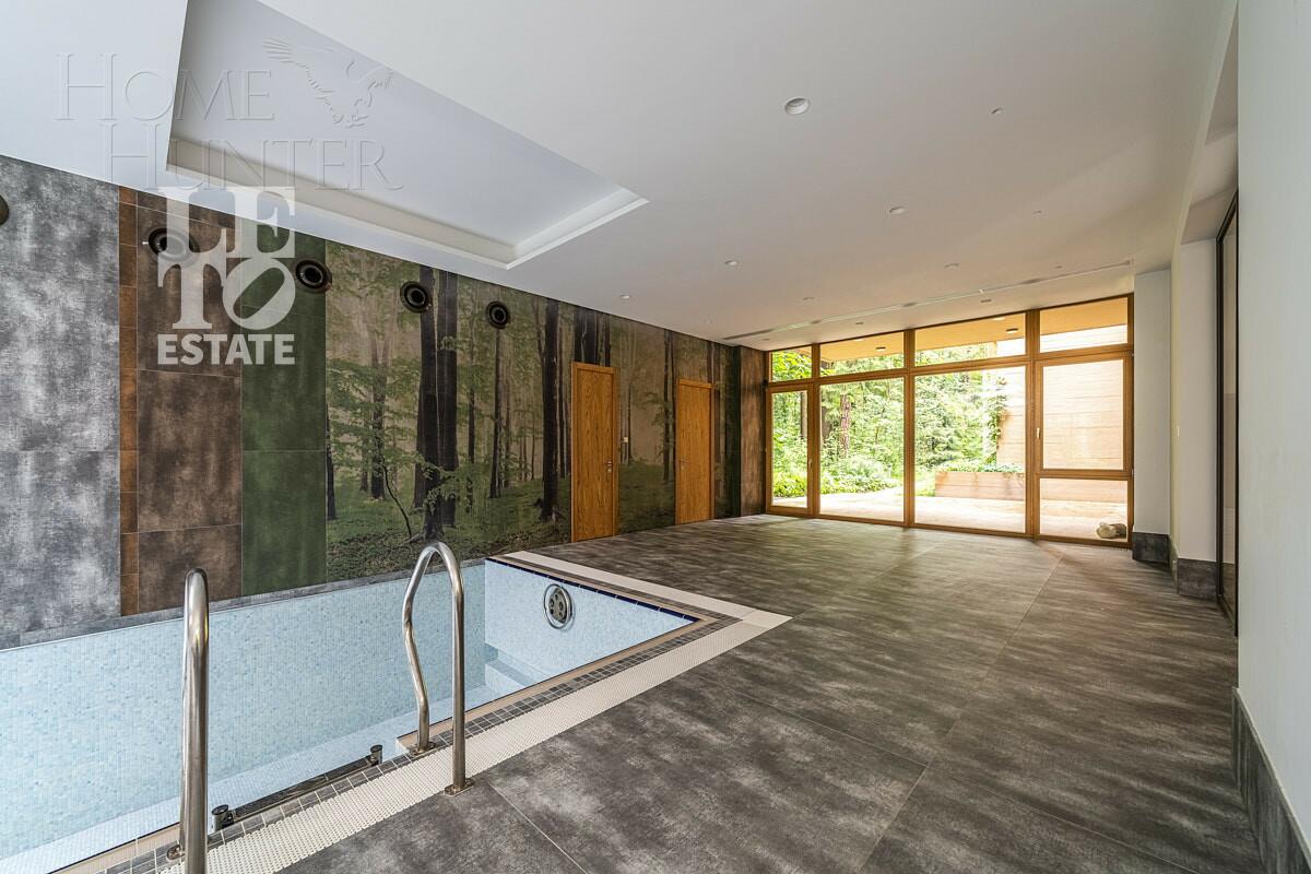 2-этажный коттедж 1 330 м² с отделкой