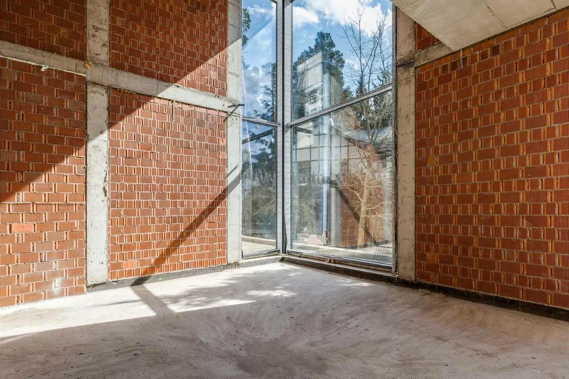 2-этажный коттедж 616 м² без отделки