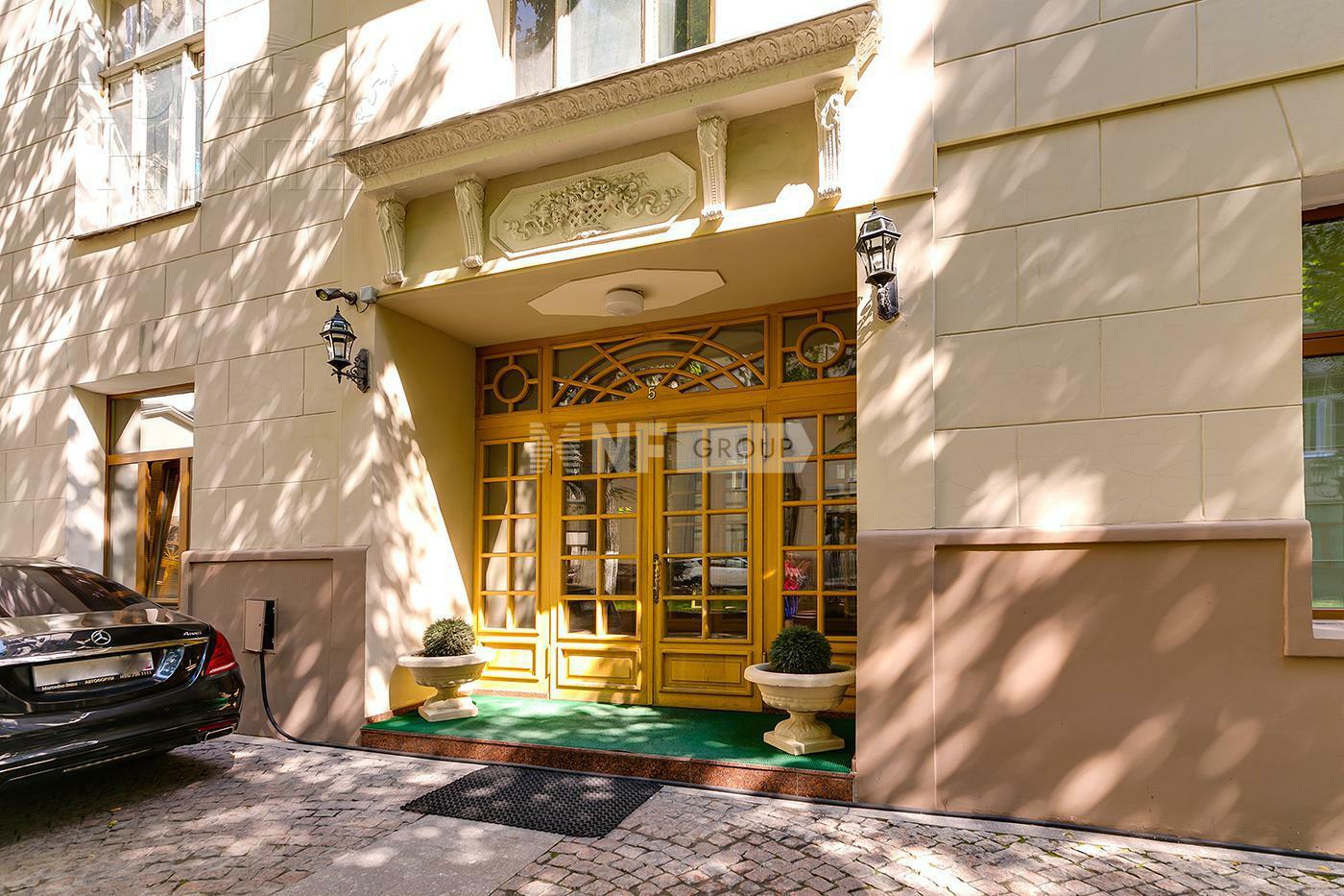 6-КОМН. КВАРТИРА С ОТДЕЛКОЙ 350 М² НА 4 ЭТАЖЕ