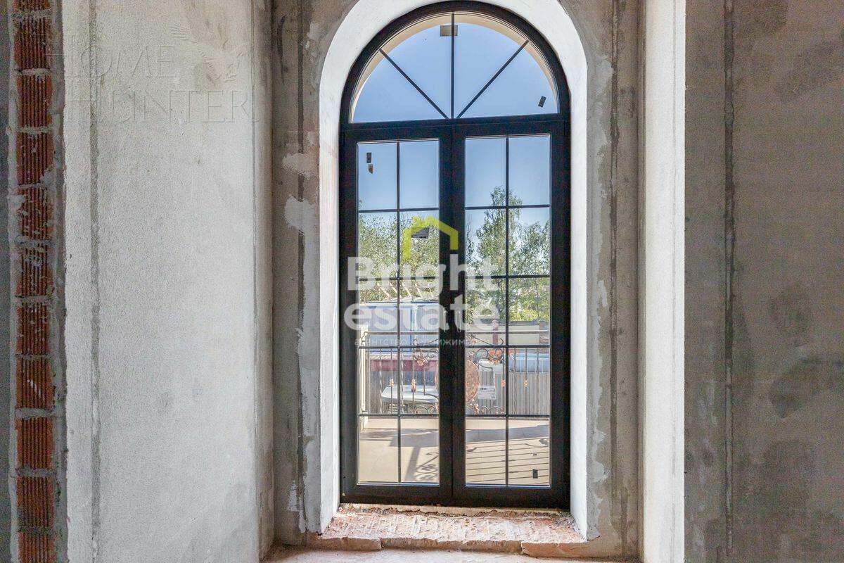 2-этажный коттедж 350 м² без отделки