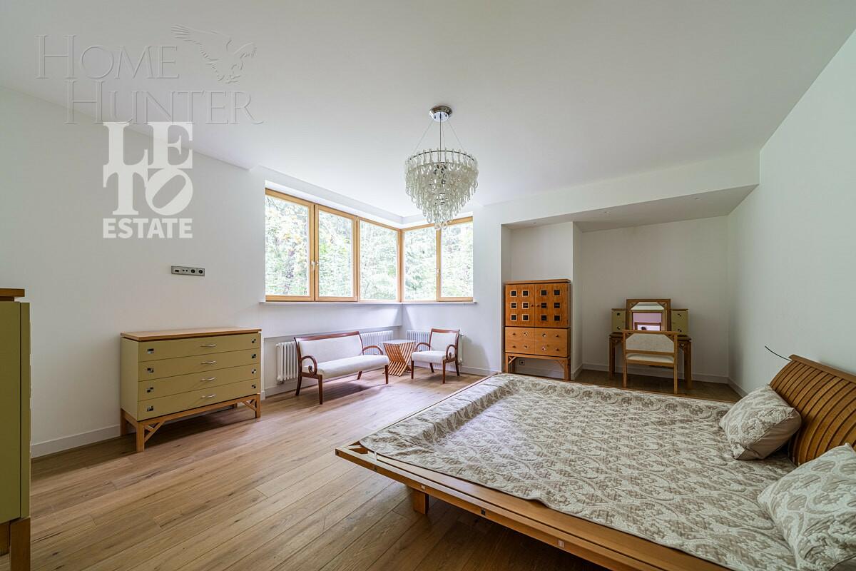 2-этажный коттедж 1 330 м² с отделкой