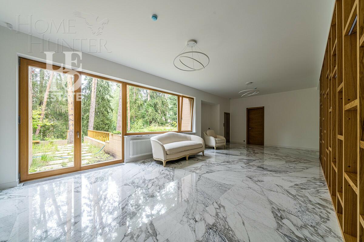 2-этажный коттедж 1 330 м² с отделкой