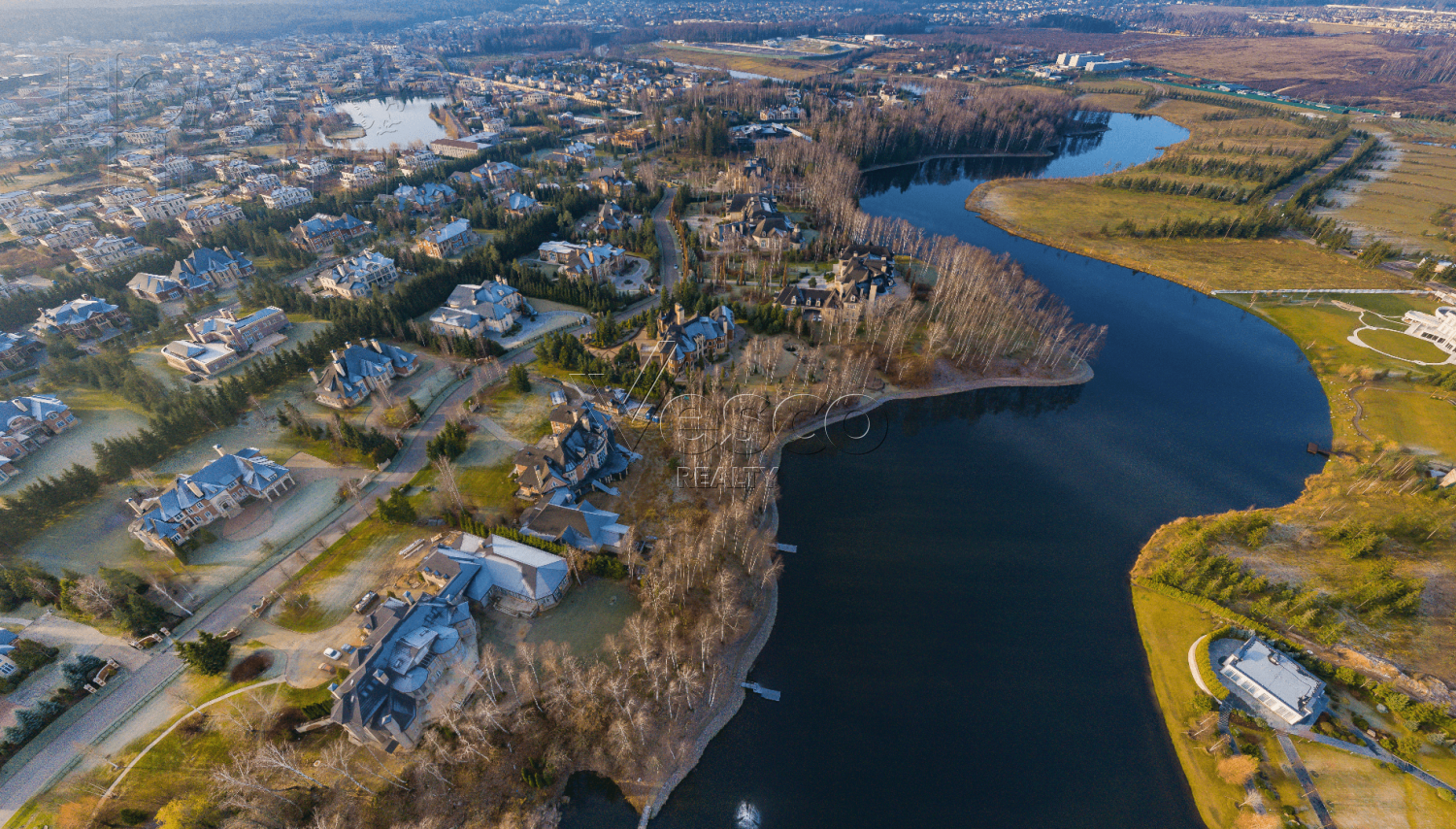Участок 23.6 сот. в охраняемом поселке