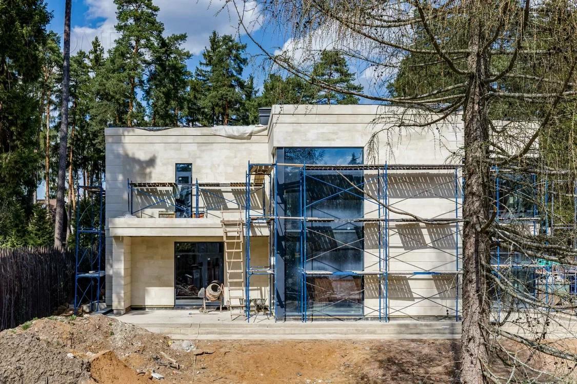 2-этажный коттедж 616 м² без отделки