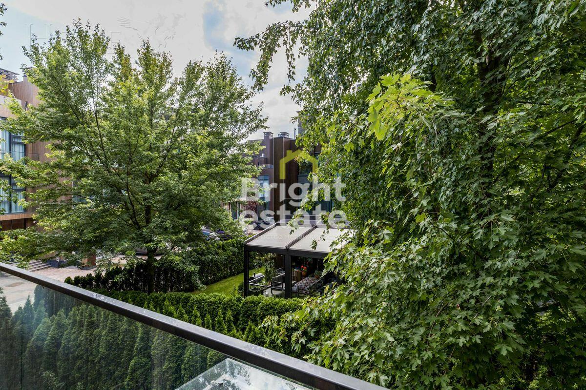 3-этажный таунхаус 240 м² с отделкой