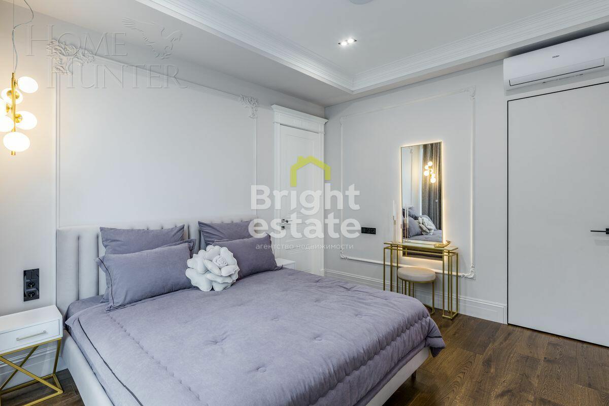 3-этажный таунхаус 240 м² с отделкой