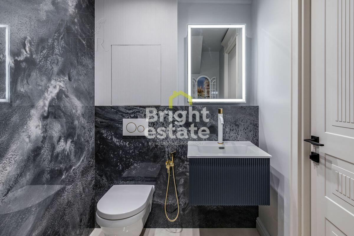 3-этажный таунхаус 240 м² с отделкой