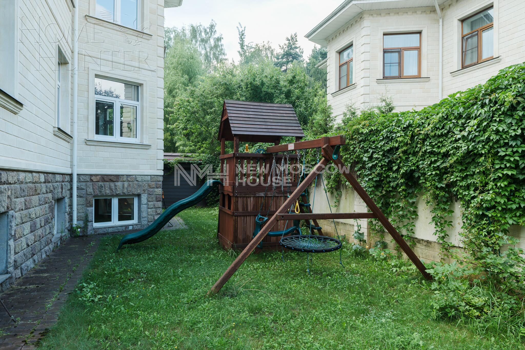 2-этажный коттедж 1 087 м² с отделкой