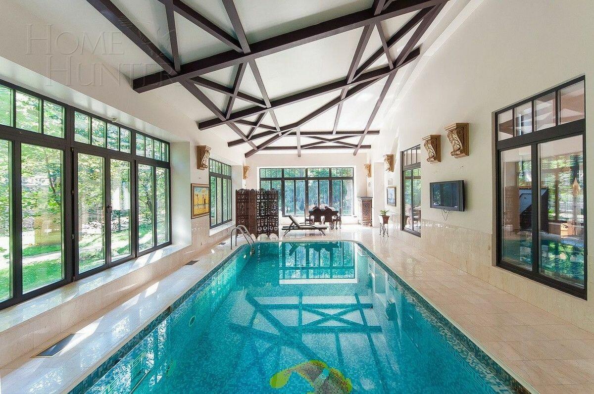 2-этажный коттедж 1 400 м² с отделкой