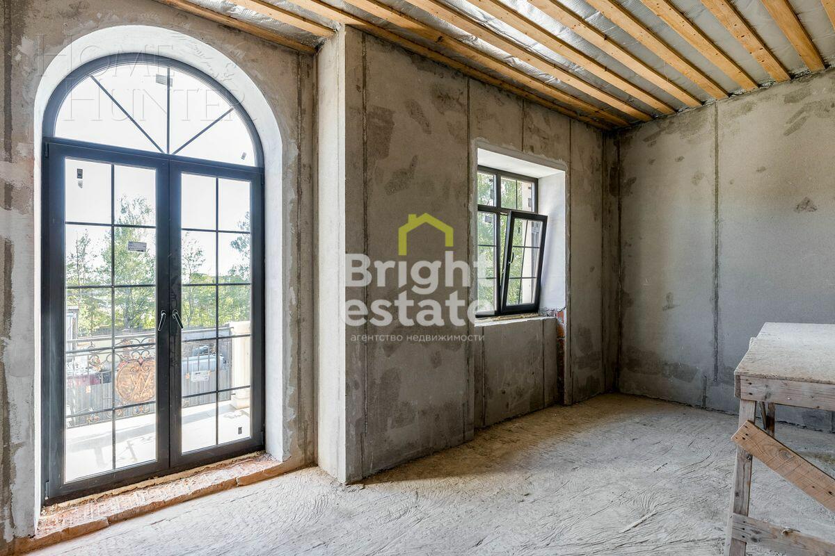 2-этажный коттедж 350 м² без отделки