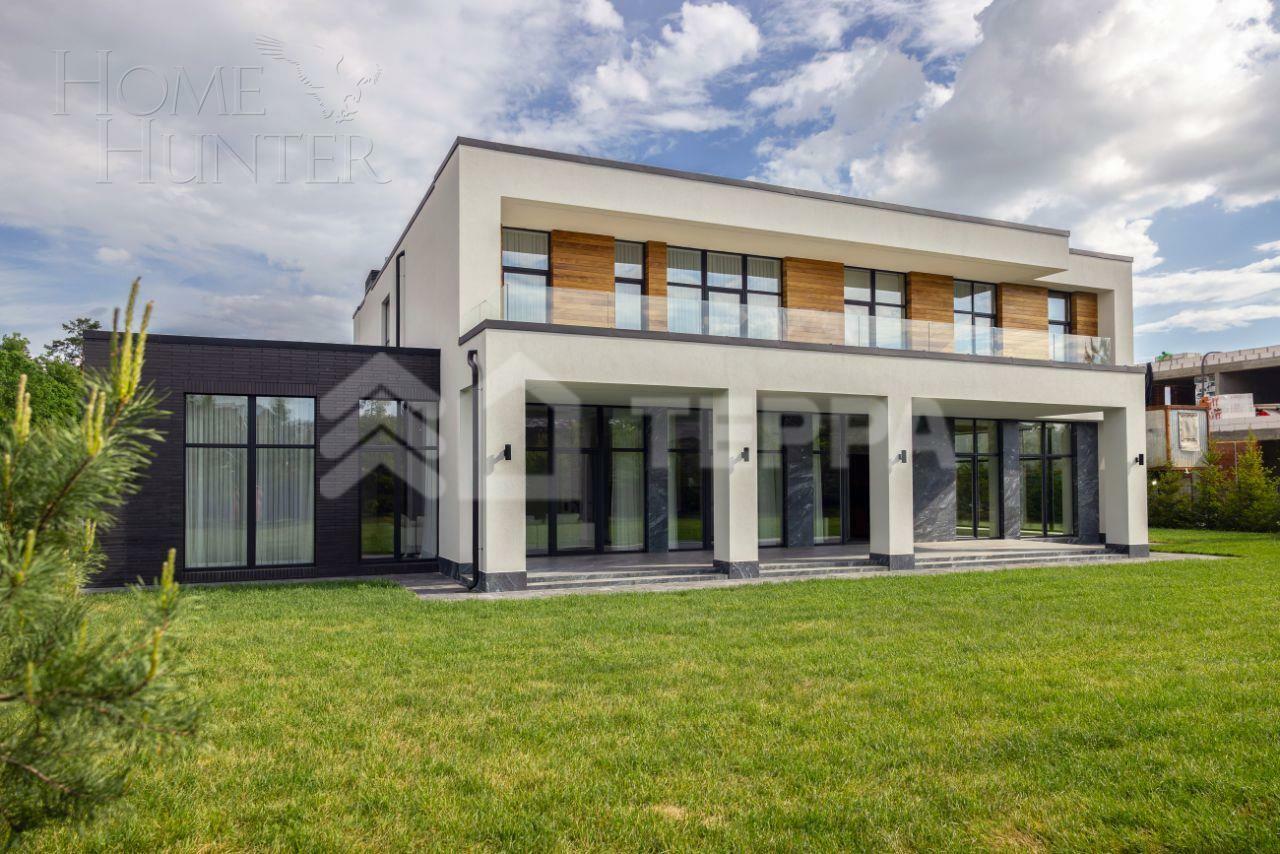 2-этажный коттедж 731 м² с отделкой