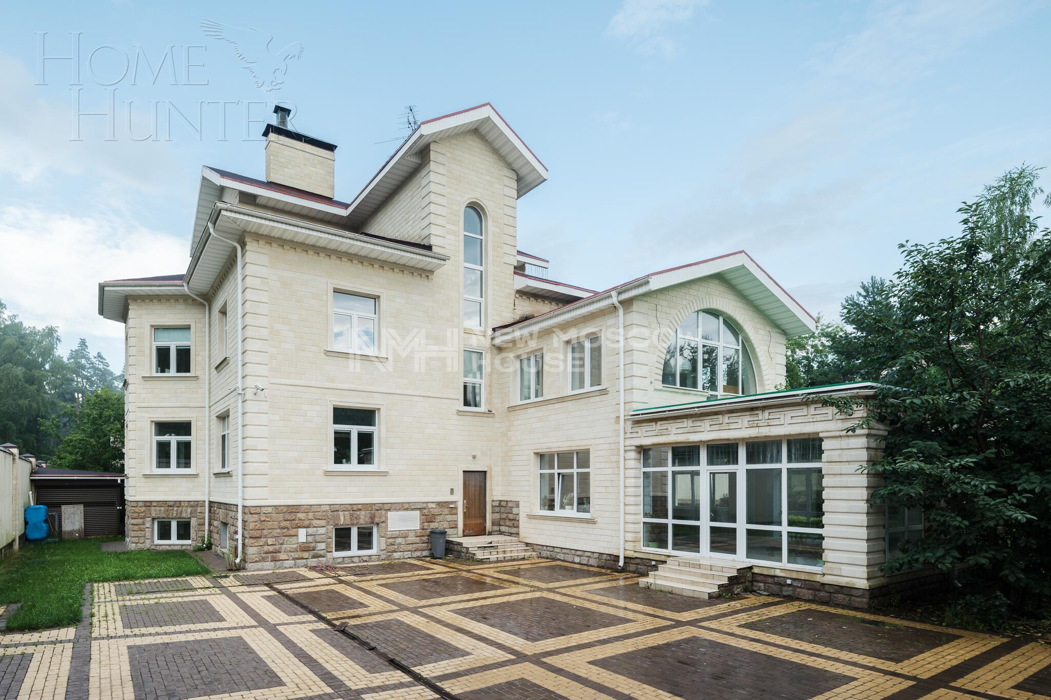 2-этажный коттедж 1 087 м² с отделкой