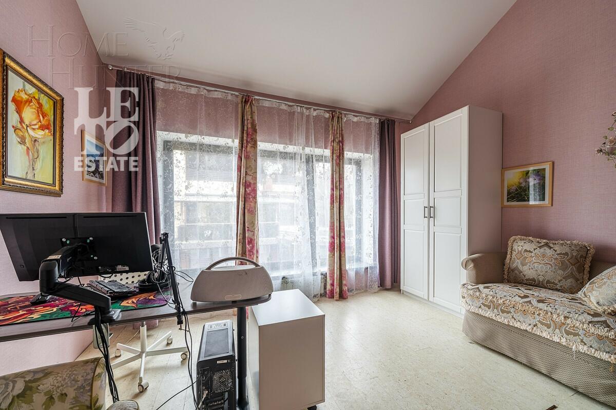 2-этажный коттедж 1 100.7 м² с отделкой