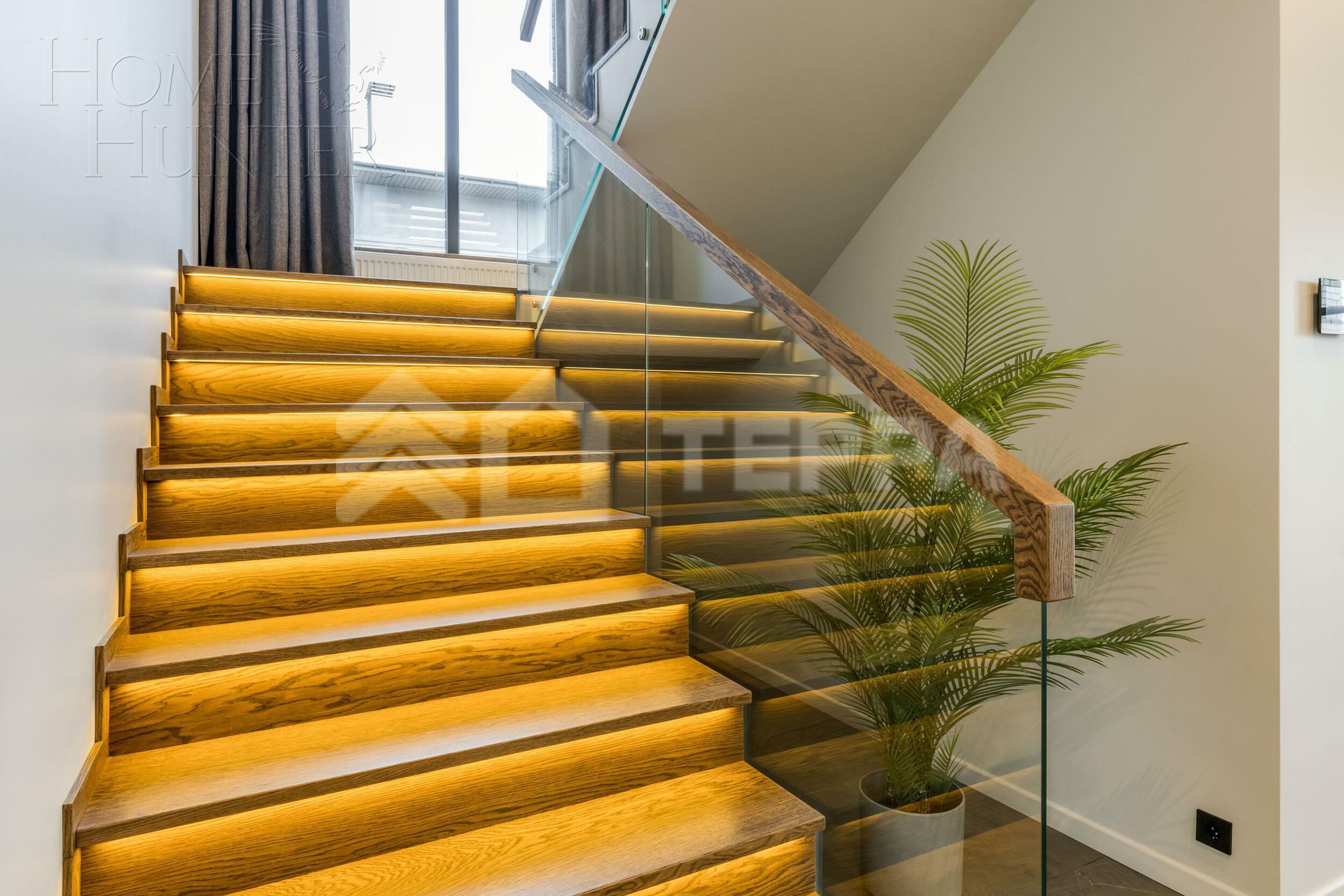 2-этажный коттедж 320 м² с отделкой