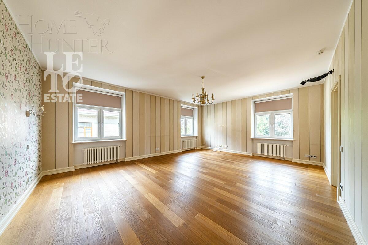 2-этажный коттедж 1 087 м² с отделкой