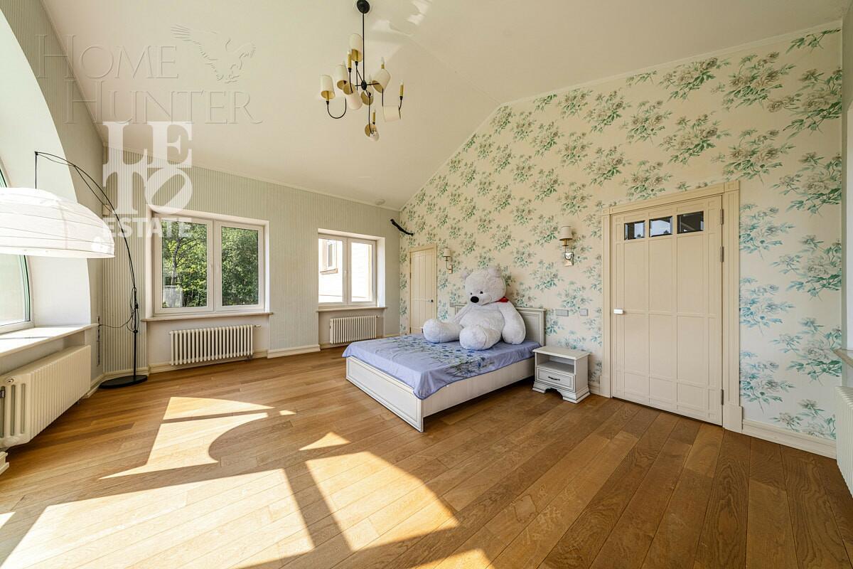 2-этажный коттедж 1 087 м² с отделкой