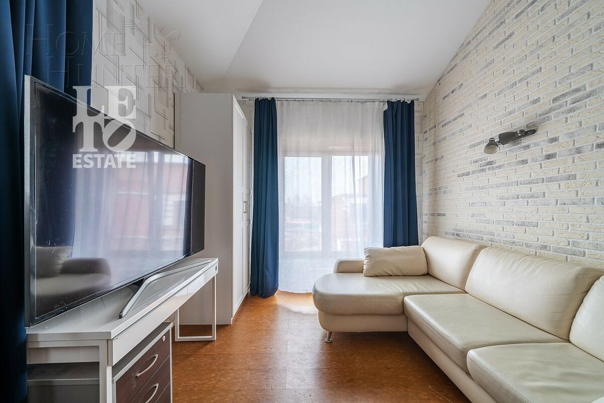 2-этажный коттедж 1 100.7 м² с отделкой