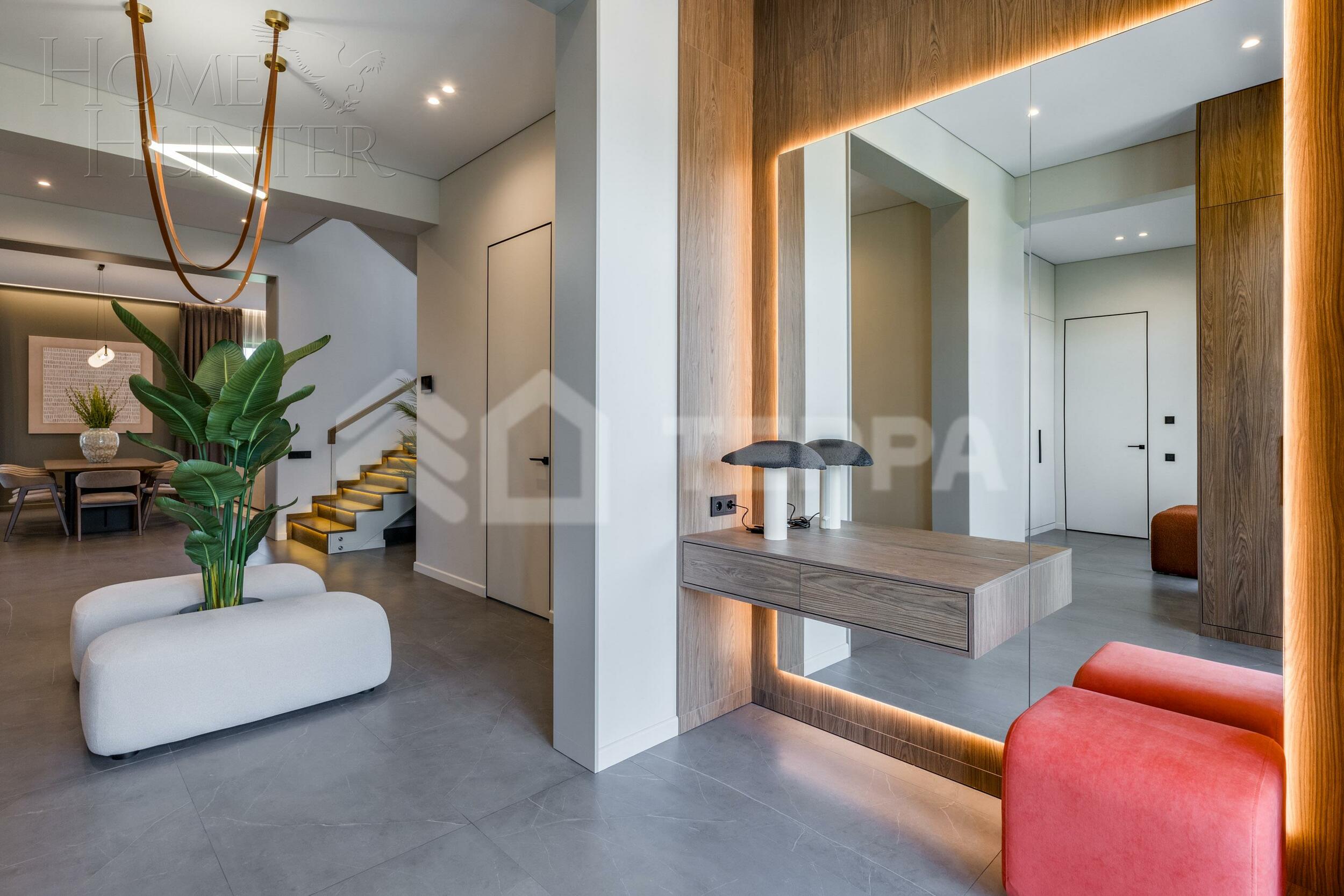 2-этажный коттедж 320 м² с отделкой