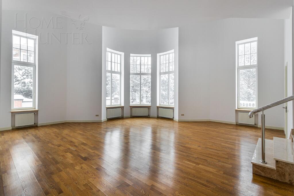 2-этажный коттедж 1 008 м² с отделкой