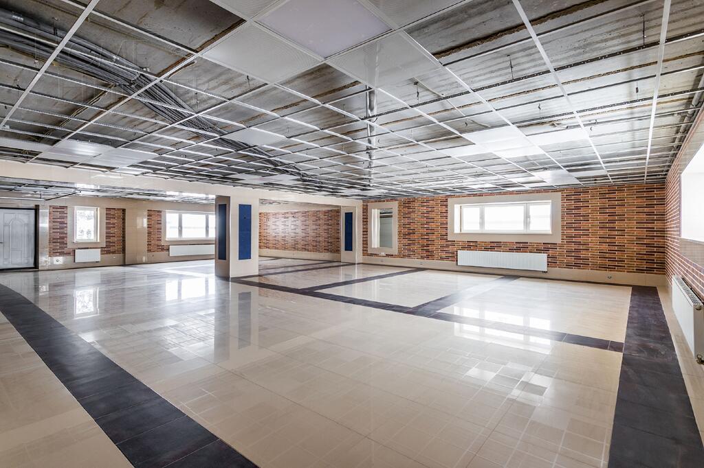 2-этажный коттедж 1 008 м² с отделкой