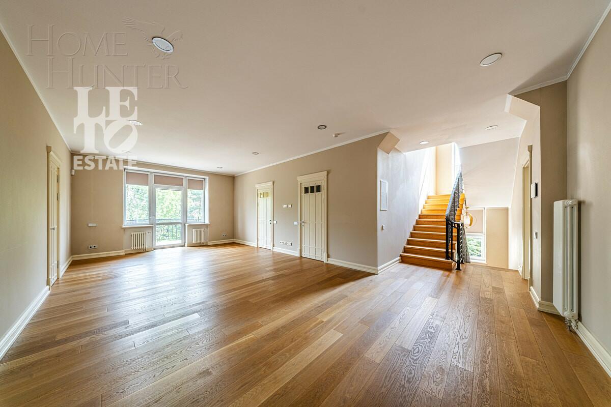 2-этажный коттедж 1 087 м² с отделкой