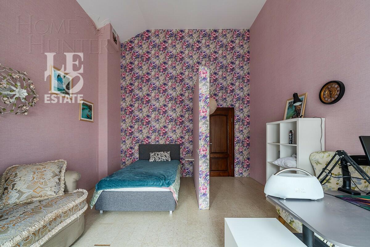 2-этажный коттедж 1 100.7 м² с отделкой