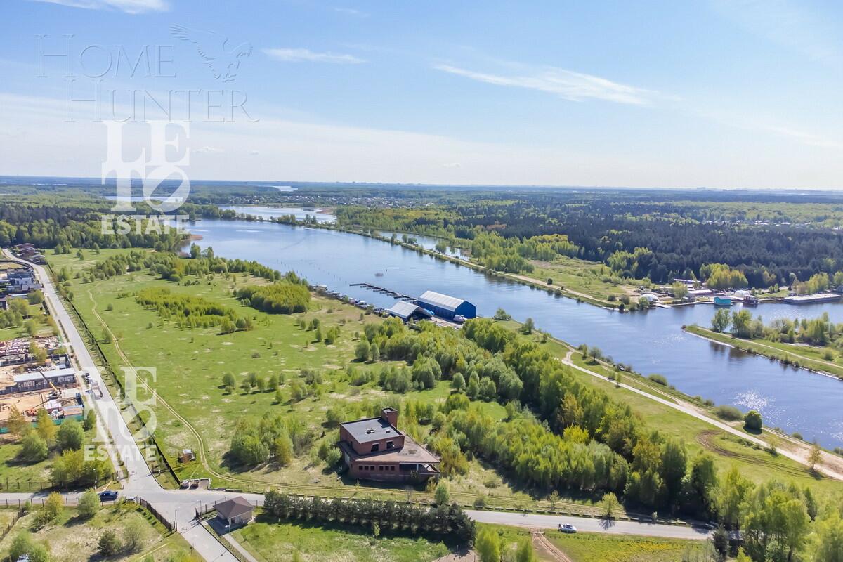 2-этажный коттедж 1 100.7 м² с отделкой