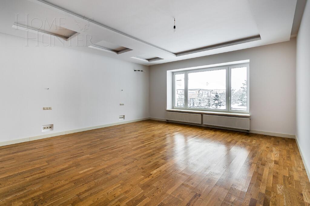 2-этажный коттедж 1 008 м² с отделкой