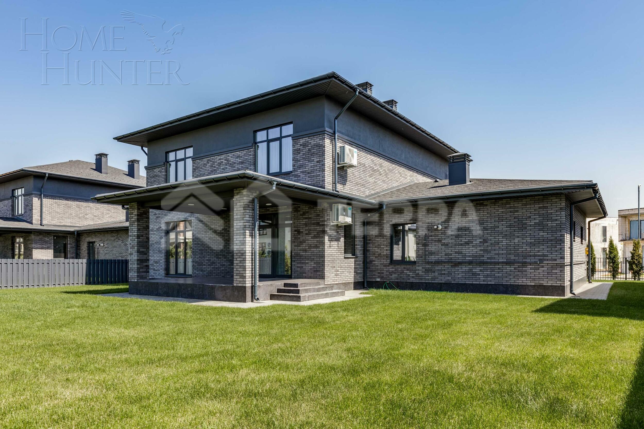 2-этажный коттедж 320 м² с отделкой