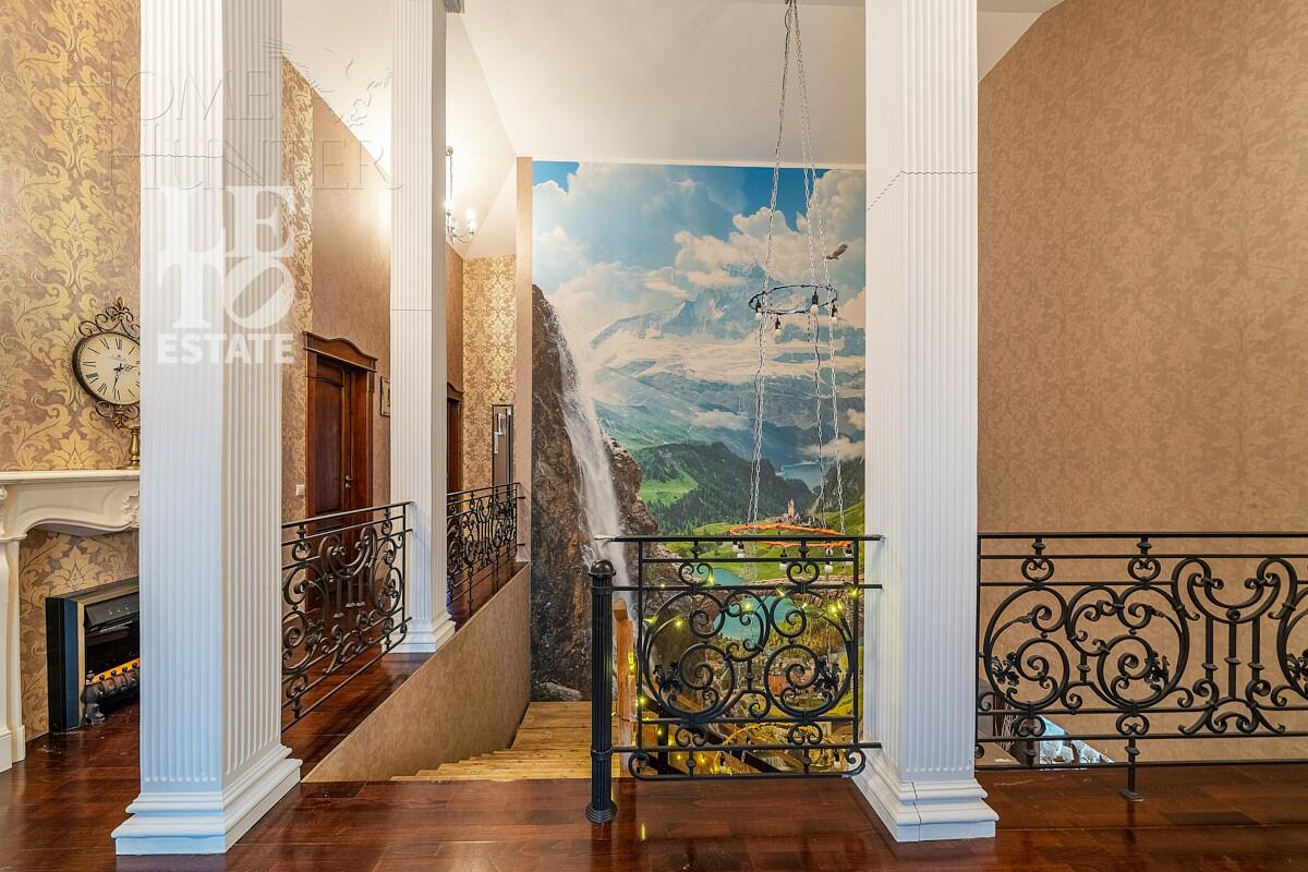 2-этажный коттедж 1 100.7 м² с отделкой