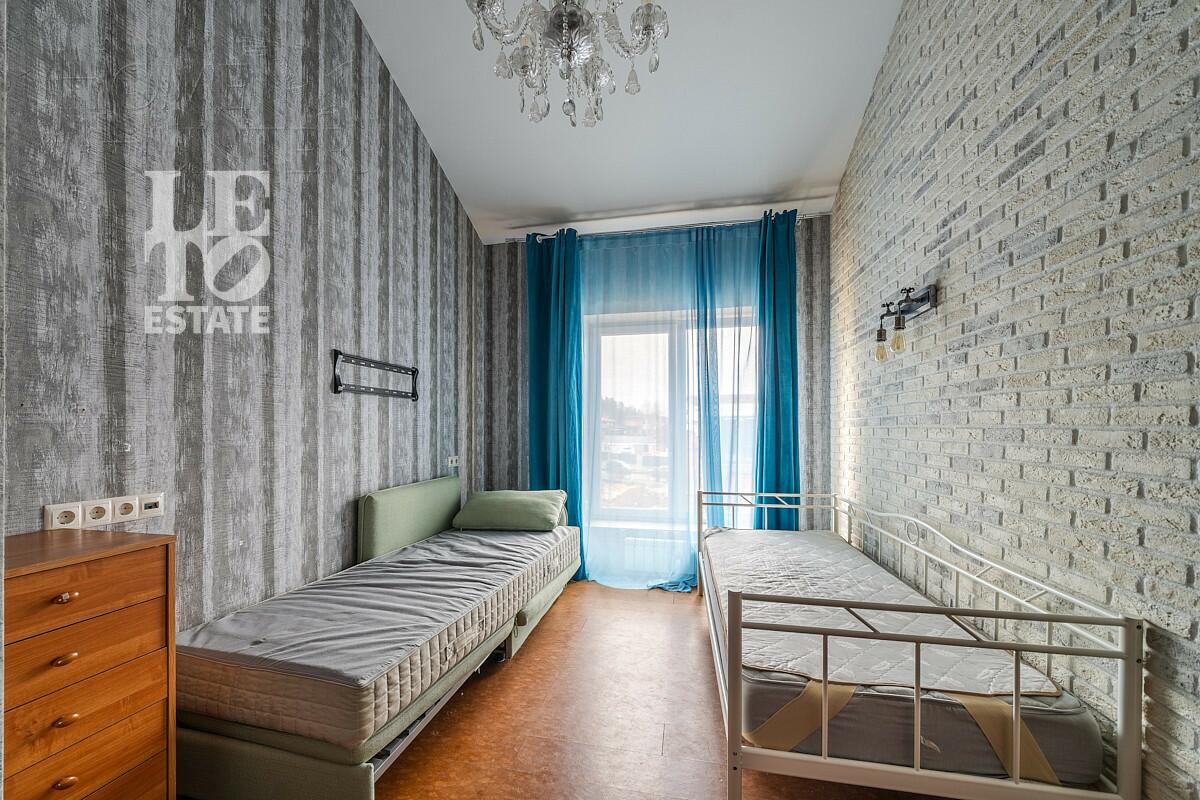 2-этажный коттедж 1 100.7 м² с отделкой