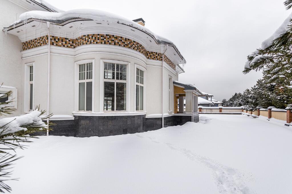 2-этажный коттедж 1 008 м² с отделкой