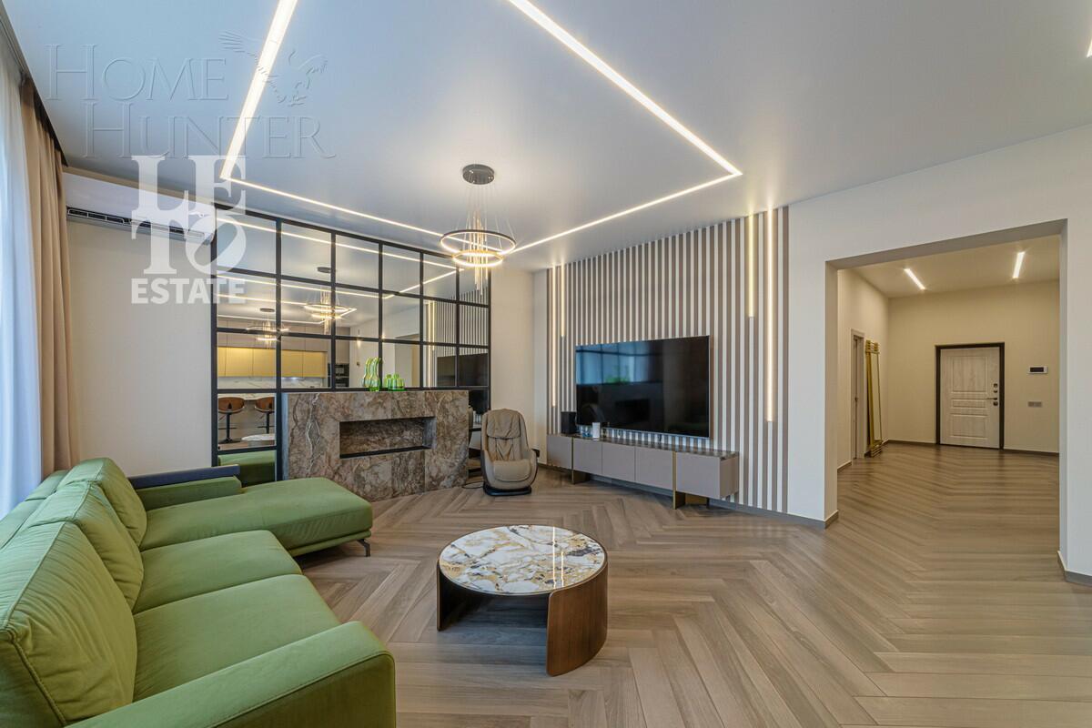 2-этажный коттедж 241 м² с отделкой