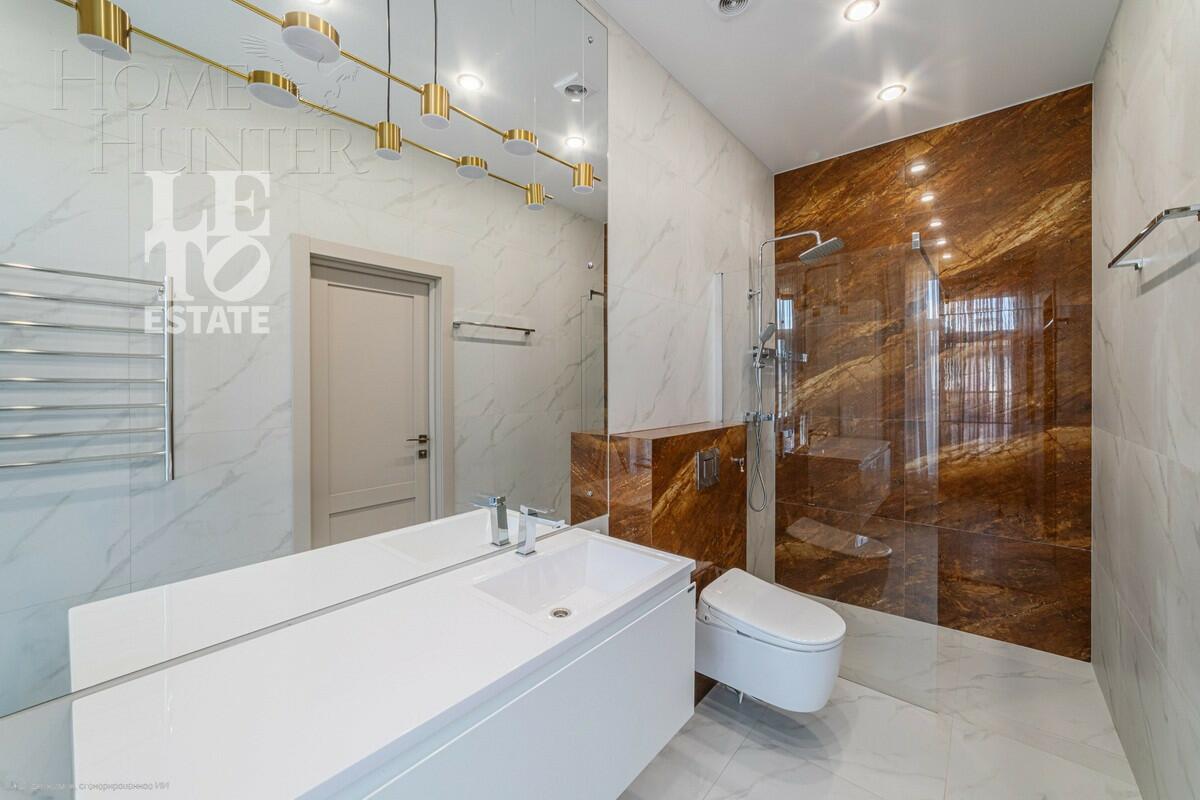 2-этажный коттедж 241 м² с отделкой