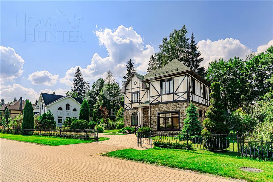 2-этажный коттедж 250 м² с отделкой