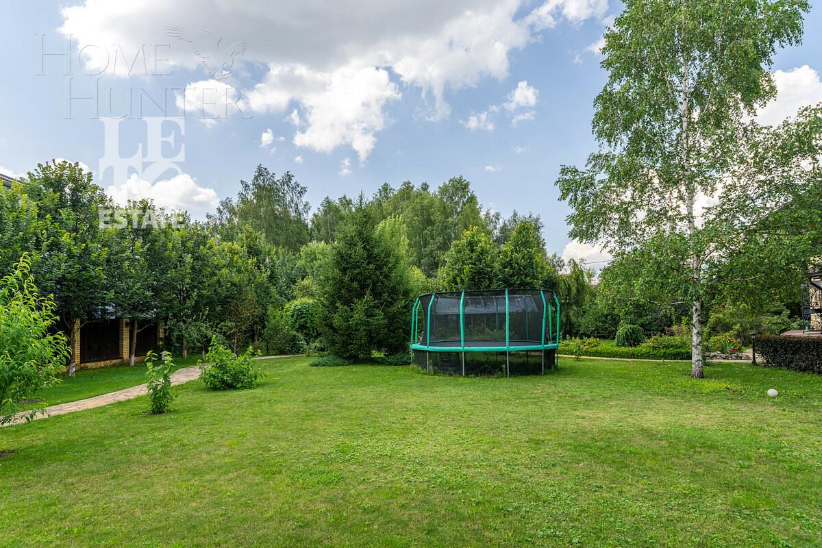 2-этажный коттедж 800 м² с отделкой