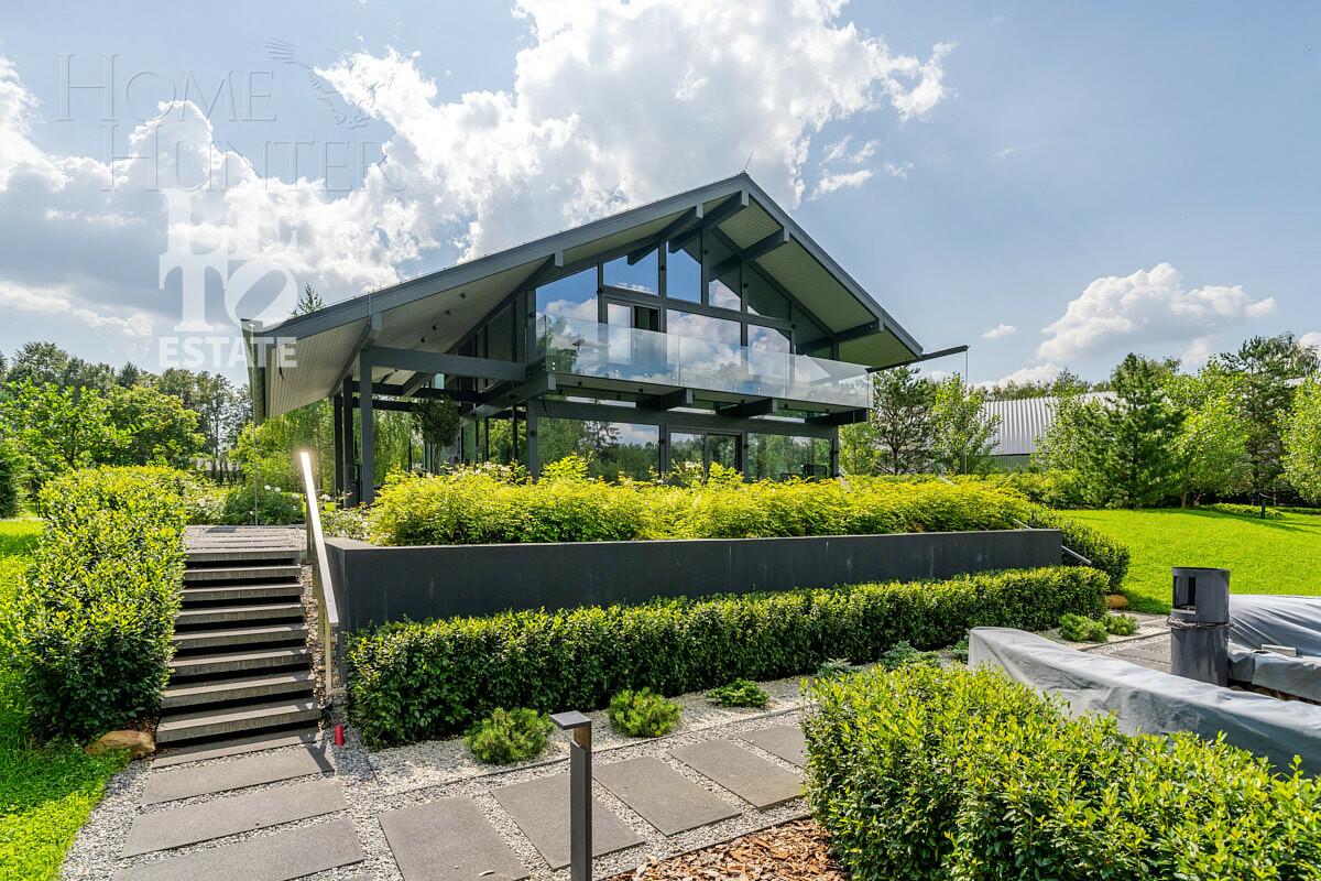 2-этажный коттедж 354 м² с отделкой