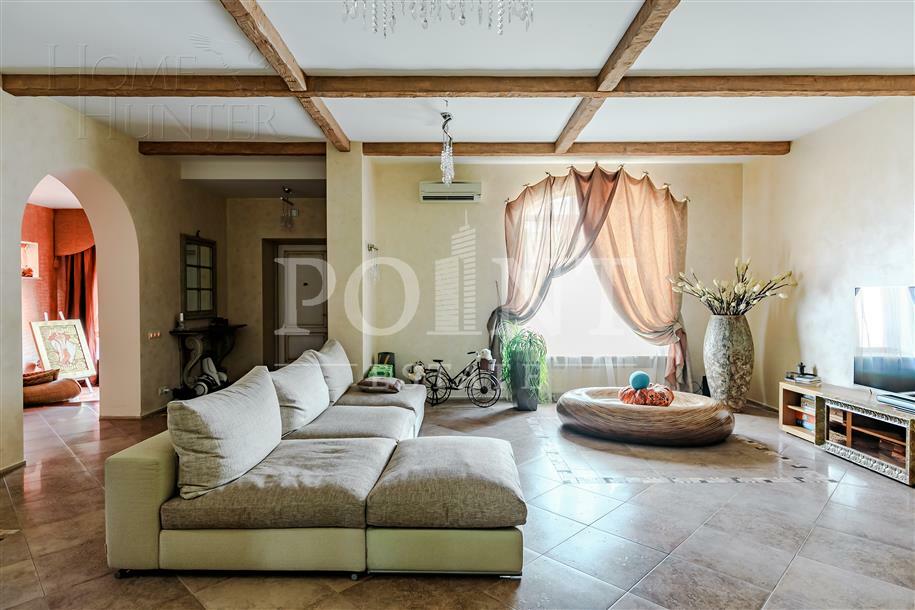 2-этажный коттедж 250 м² с отделкой