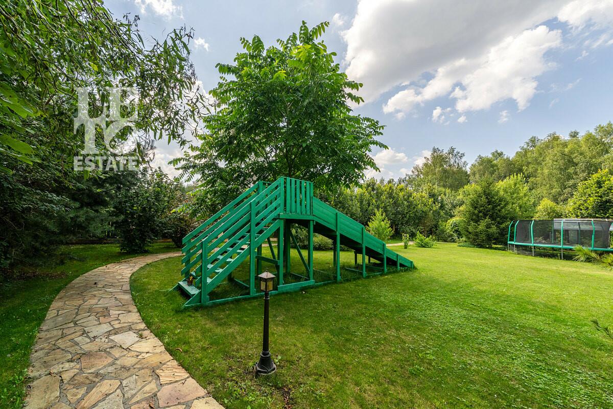 2-этажный коттедж 800 м² с отделкой