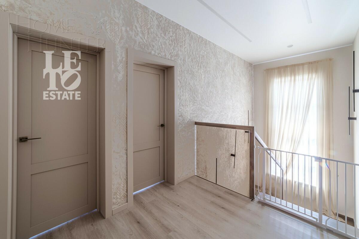 2-этажный коттедж 241 м² с отделкой