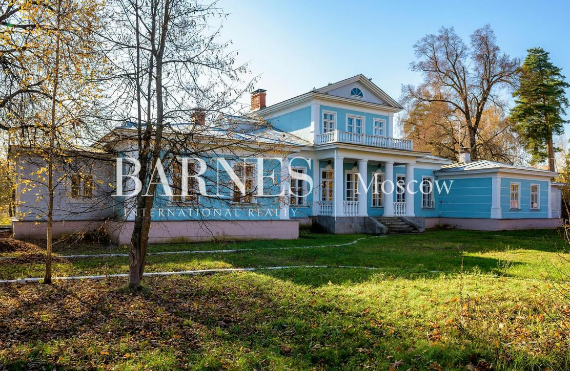 КОТТЕДЖ 377 м² с отделкой