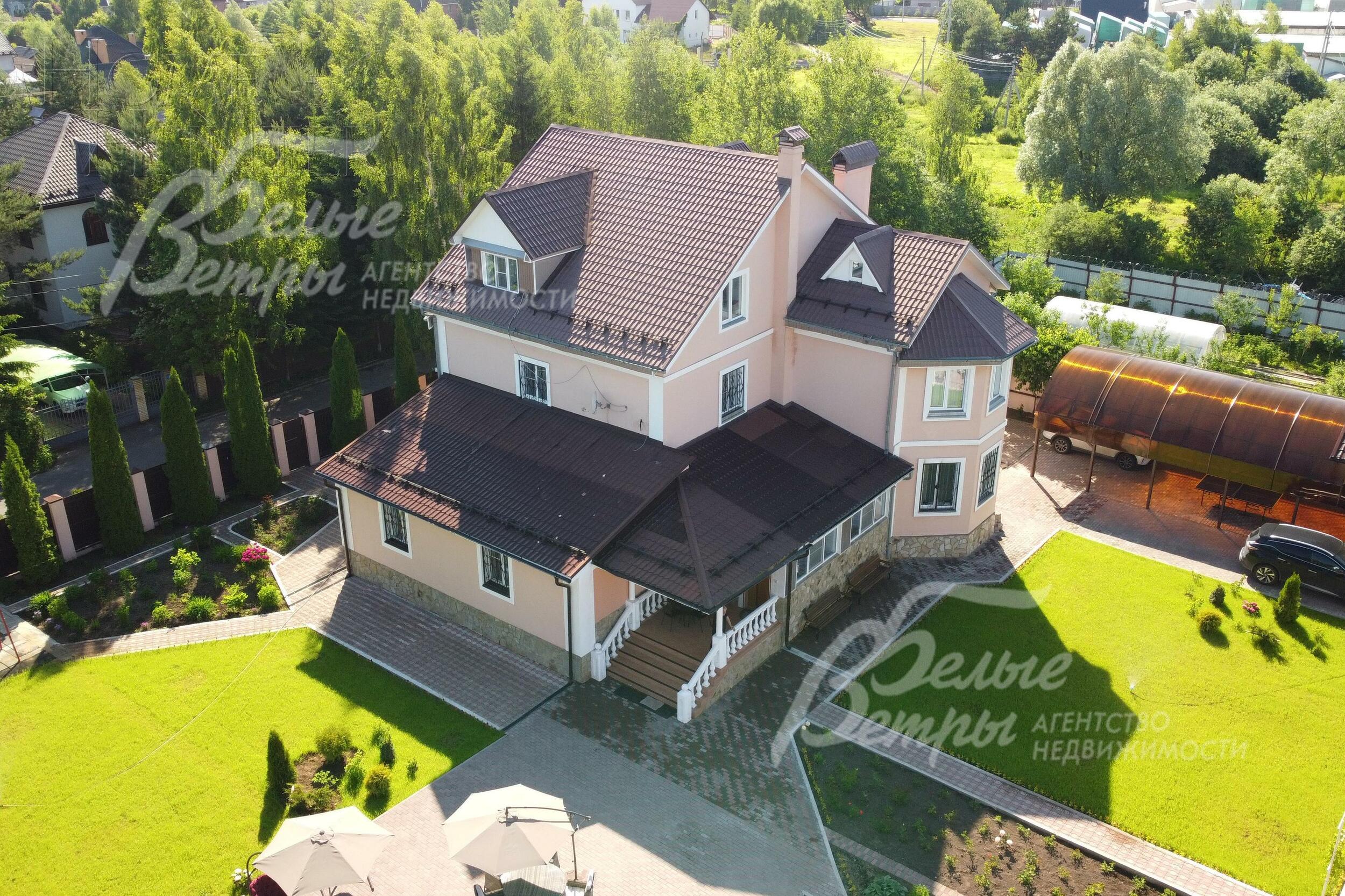 2-этажный коттедж 800 м² с отделкой