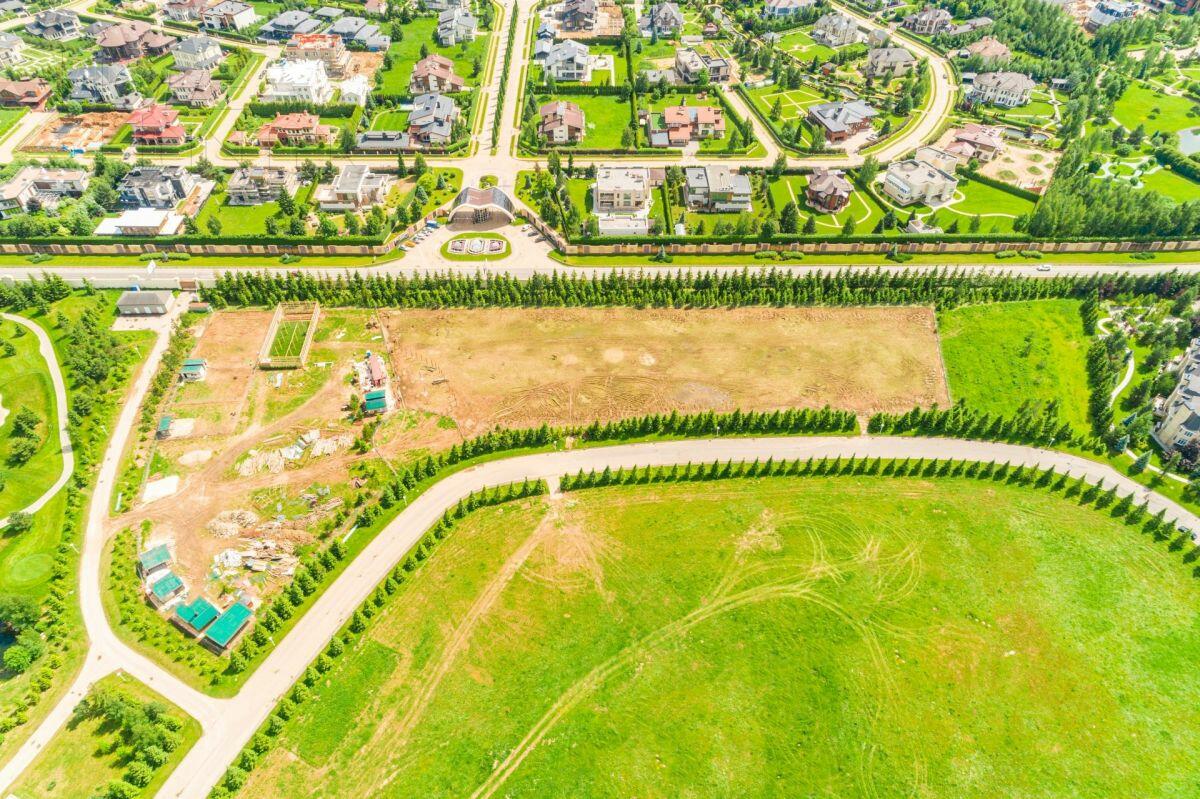 Участок 23.6 сот. в охраняемом поселке