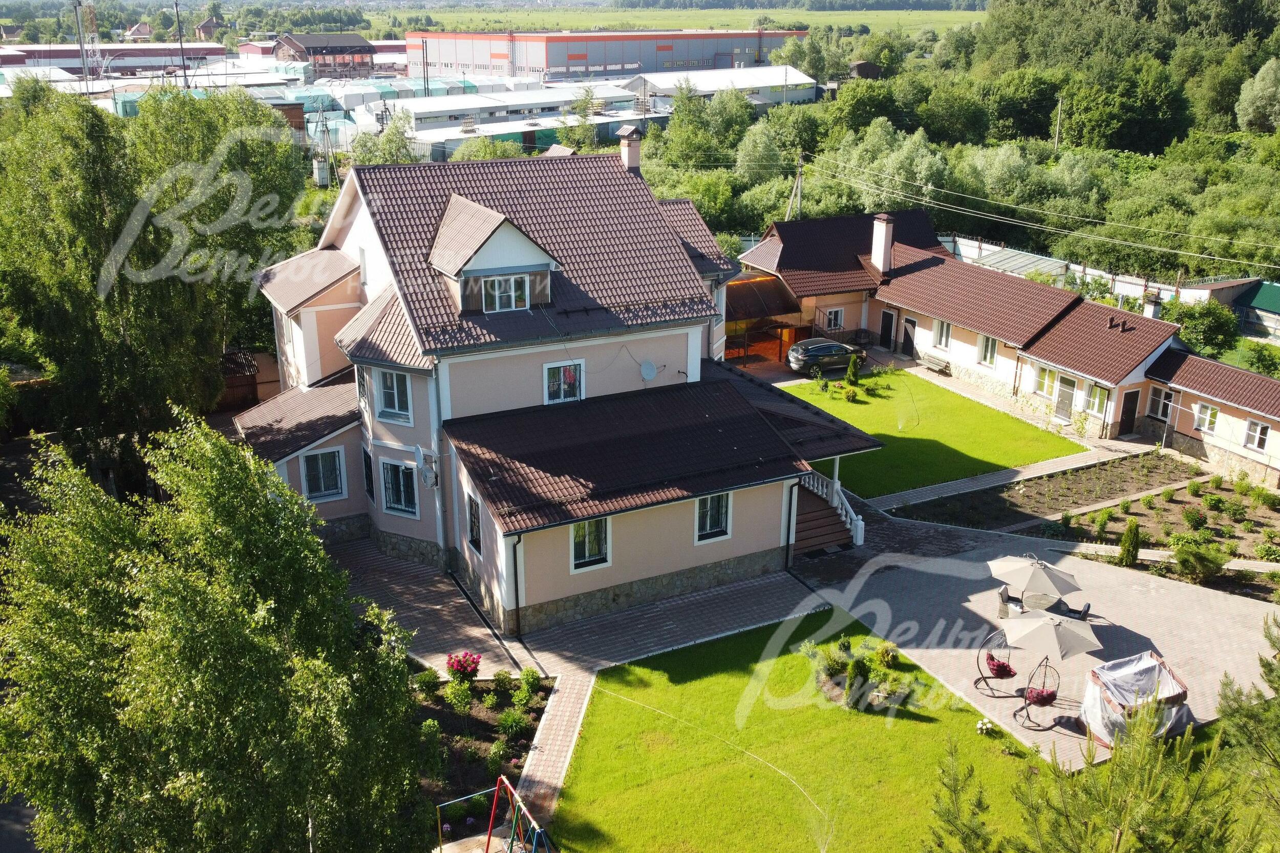 2-этажный коттедж 800 м² с отделкой