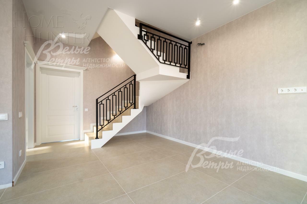 3-этажный коттедж 148 м² с отделкой