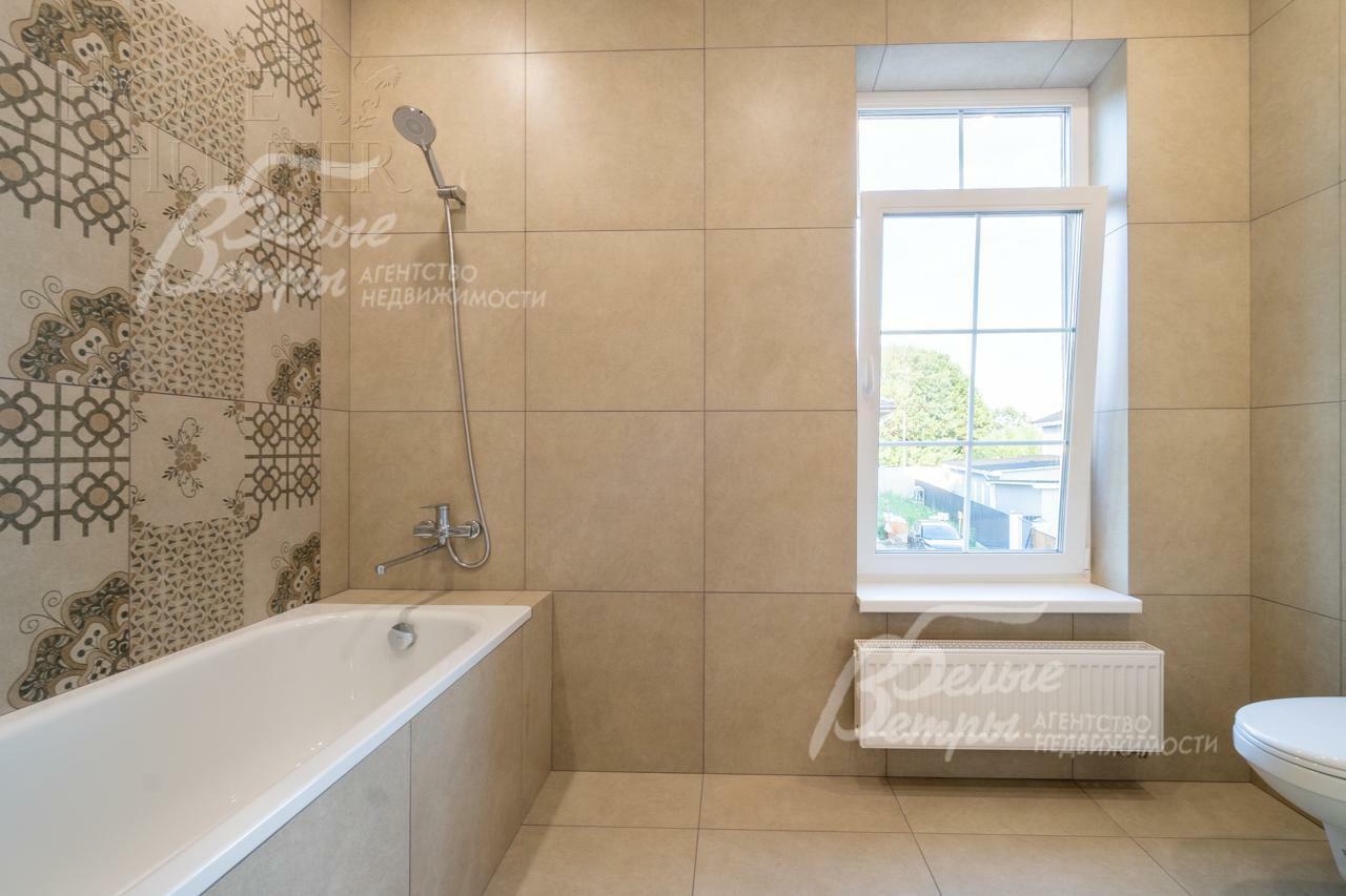 3-этажный коттедж 148 м² с отделкой