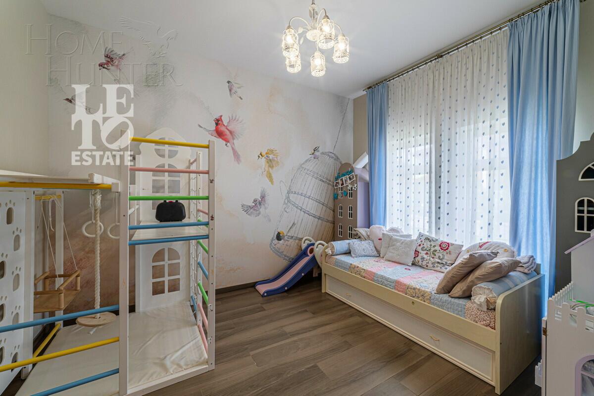 2-этажный коттедж 241 м² с отделкой