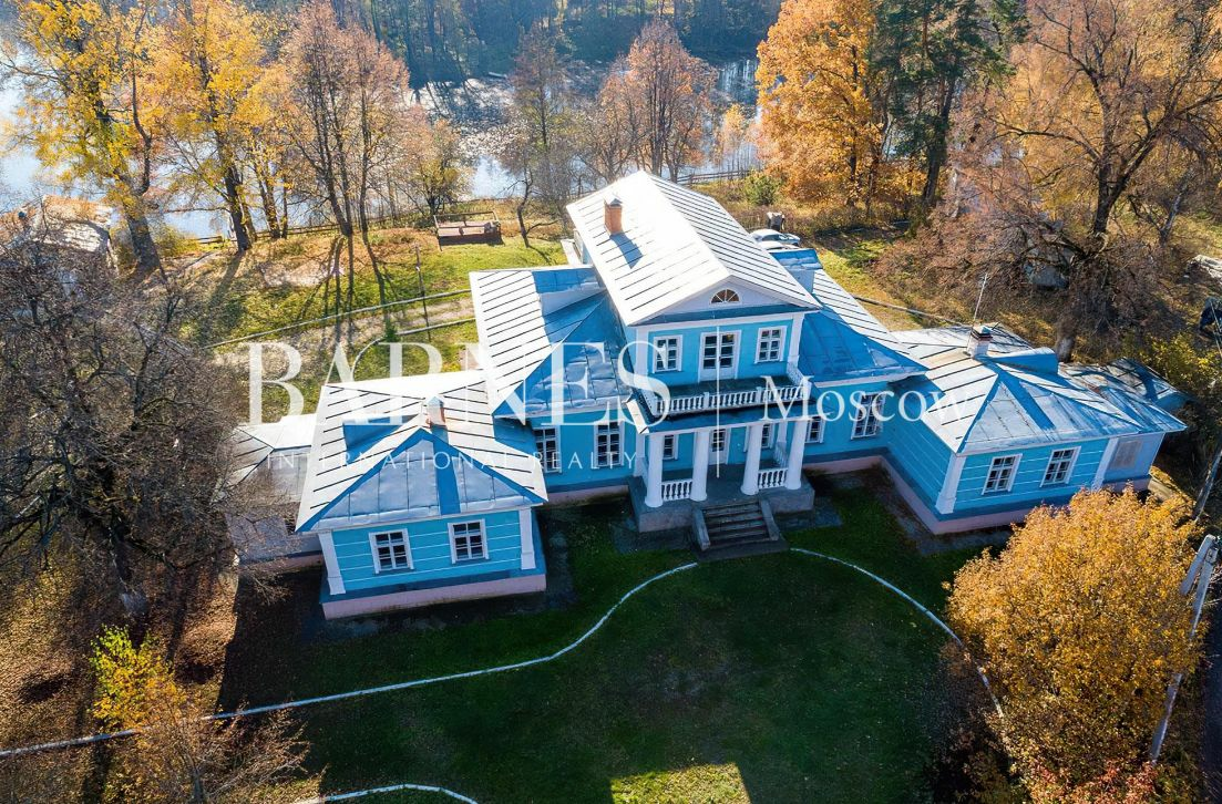 КОТТЕДЖ 377 м² с отделкой