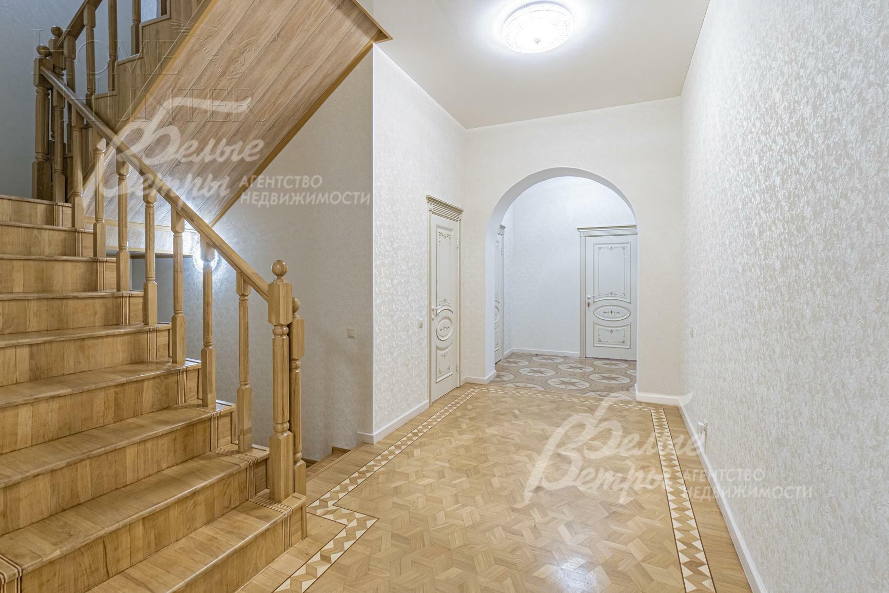 2-этажный коттедж 800 м² с отделкой