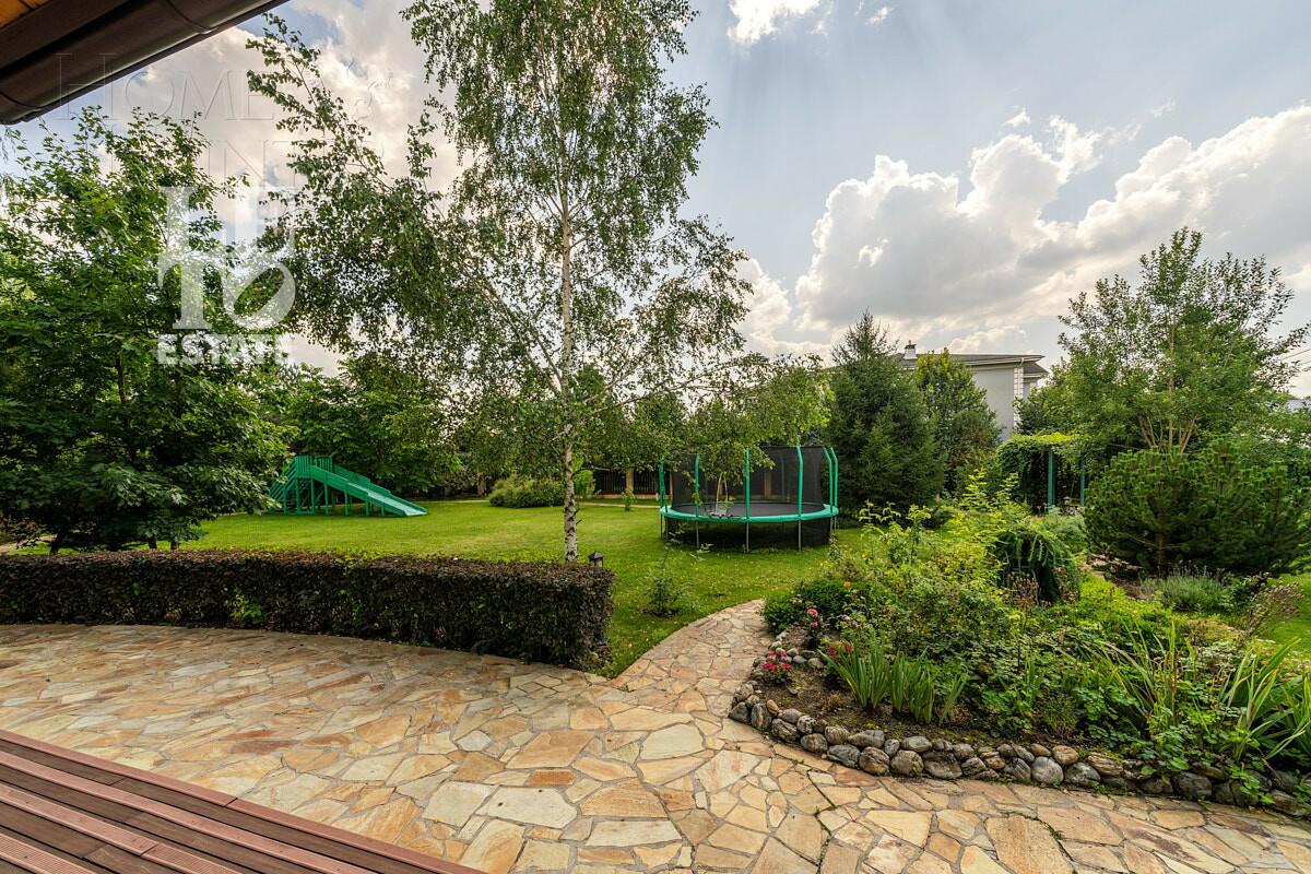 2-этажный коттедж 800 м² с отделкой